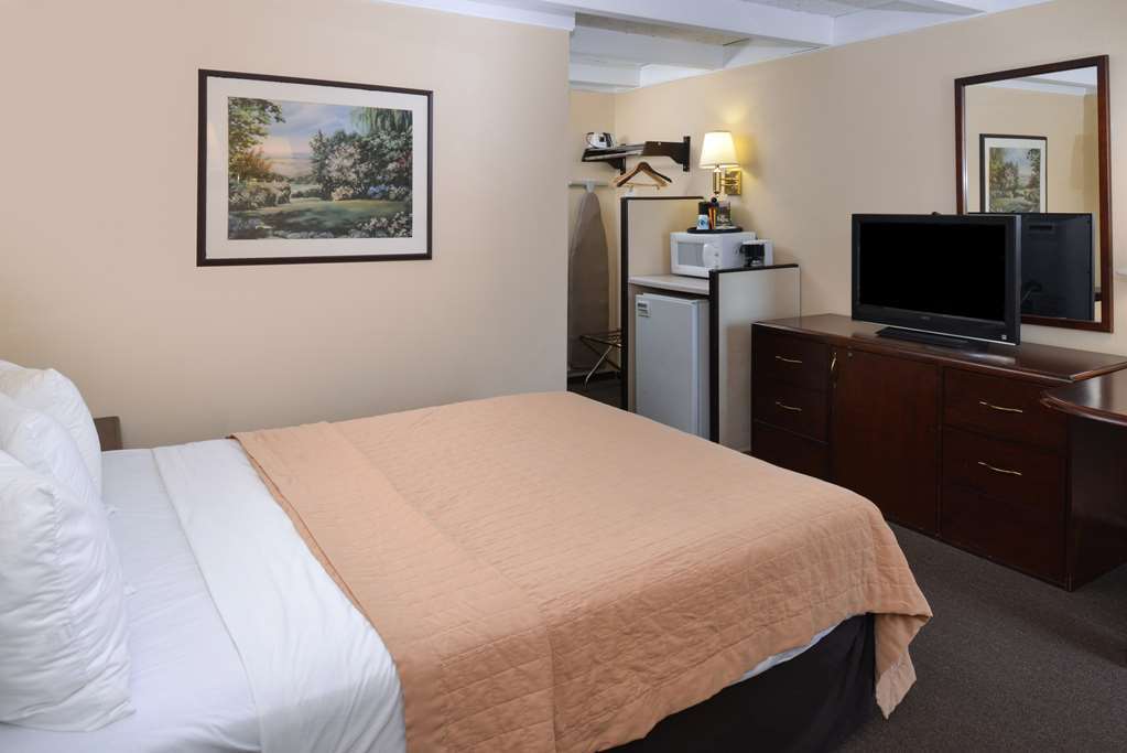 Americas Best Value Inn - Campus View Eau Claire Habitación foto