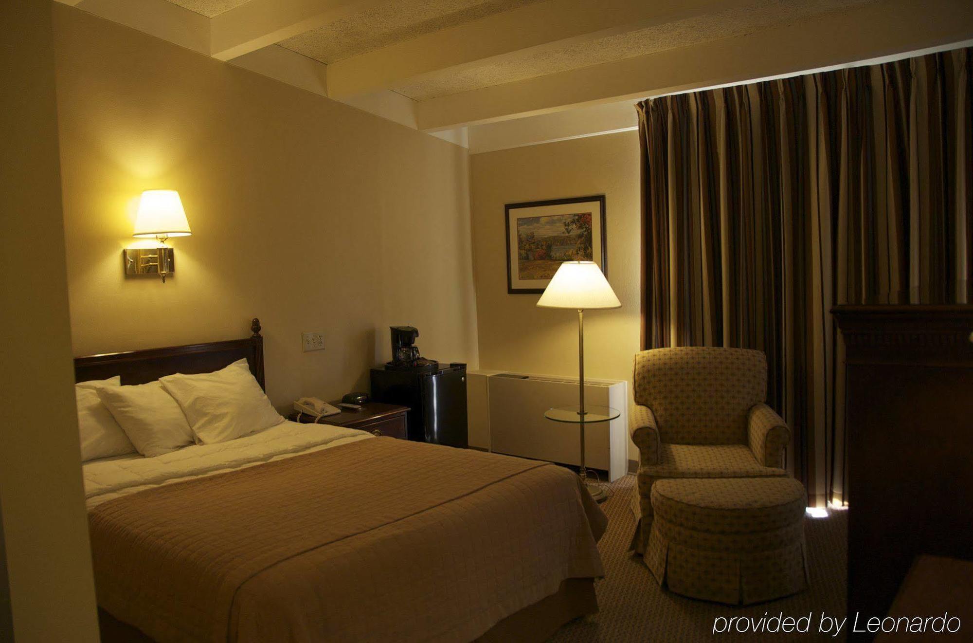 Americas Best Value Inn - Campus View Eau Claire Habitación foto