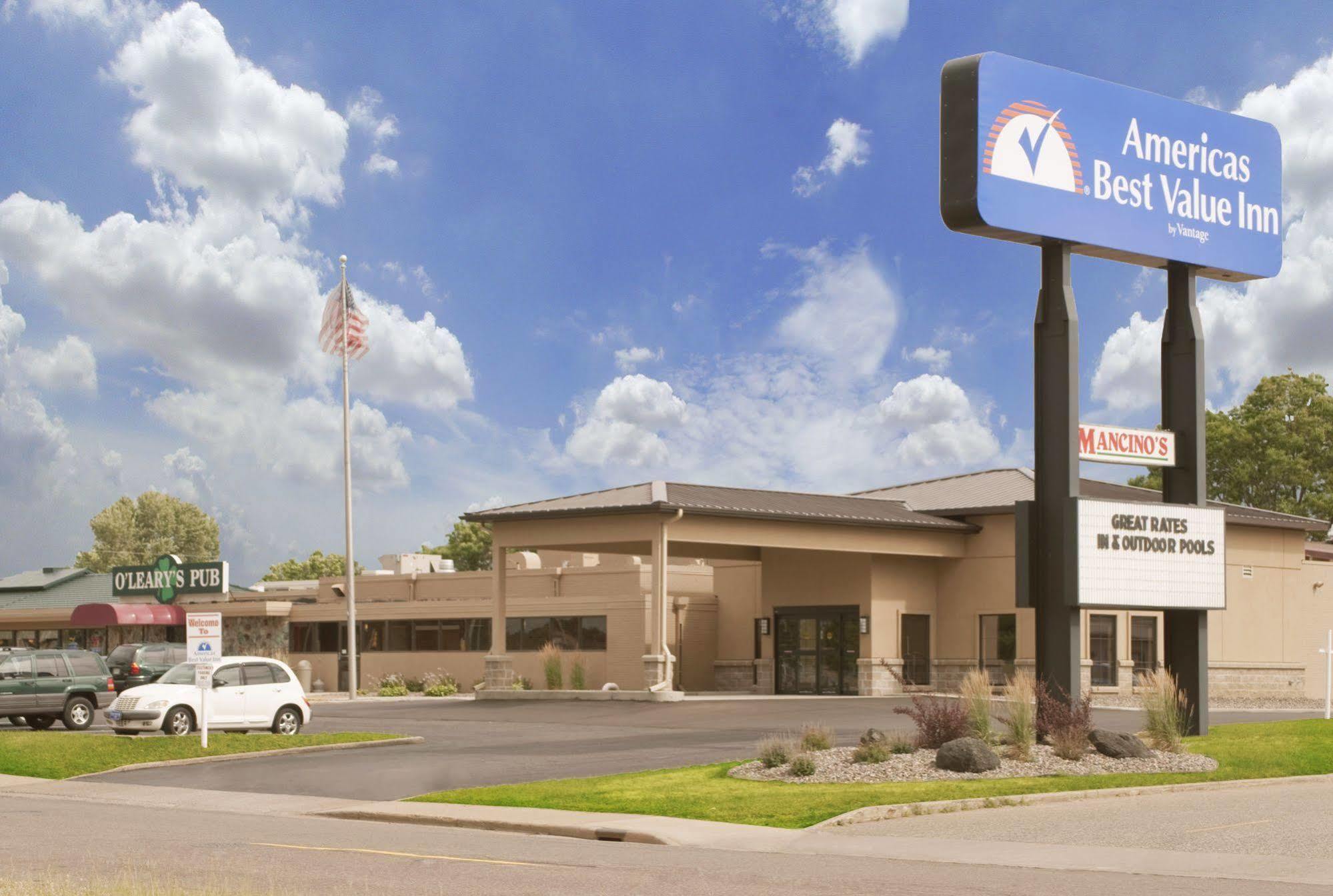 Americas Best Value Inn - Campus View Eau Claire Exterior foto